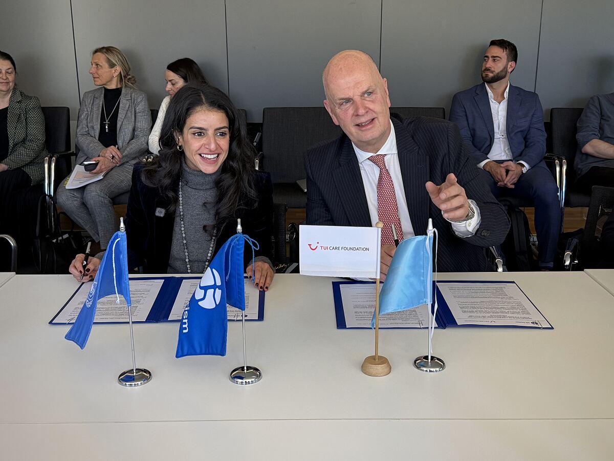 Colourful Cultures Call of the TFRD-SGP - HE Shaikha Al Nuwais and Thomas Ellerbeck at the benficiary announcement in Berlin ahead of ITB