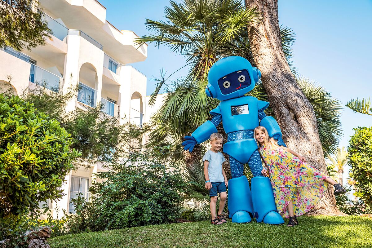 TUI Blue Alcudia Pins (Mallorca) - Daytime Entertainment