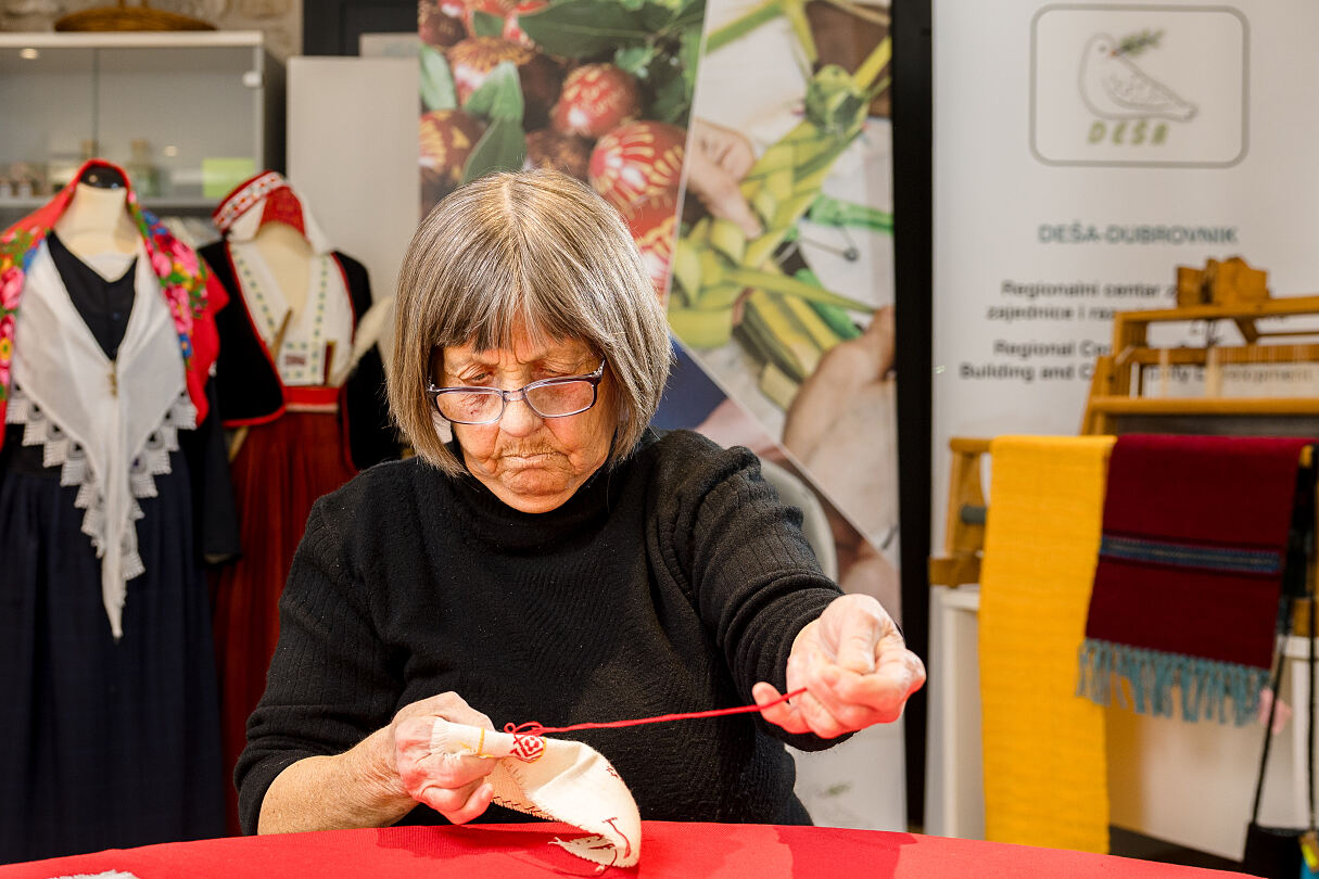 TUI Colourful Cultures Croatia - Fatima Cimic one of the participating artisans