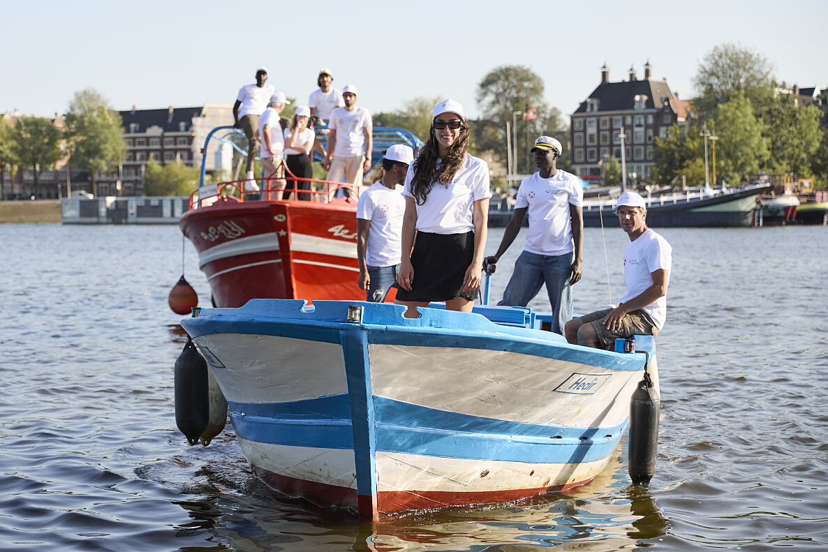 Das Projekt bewahrt zwei historische Boote als schwimmende Kulturorte und baut Programm auf mehr als 200 Veranstaltungen pro Jahr aus