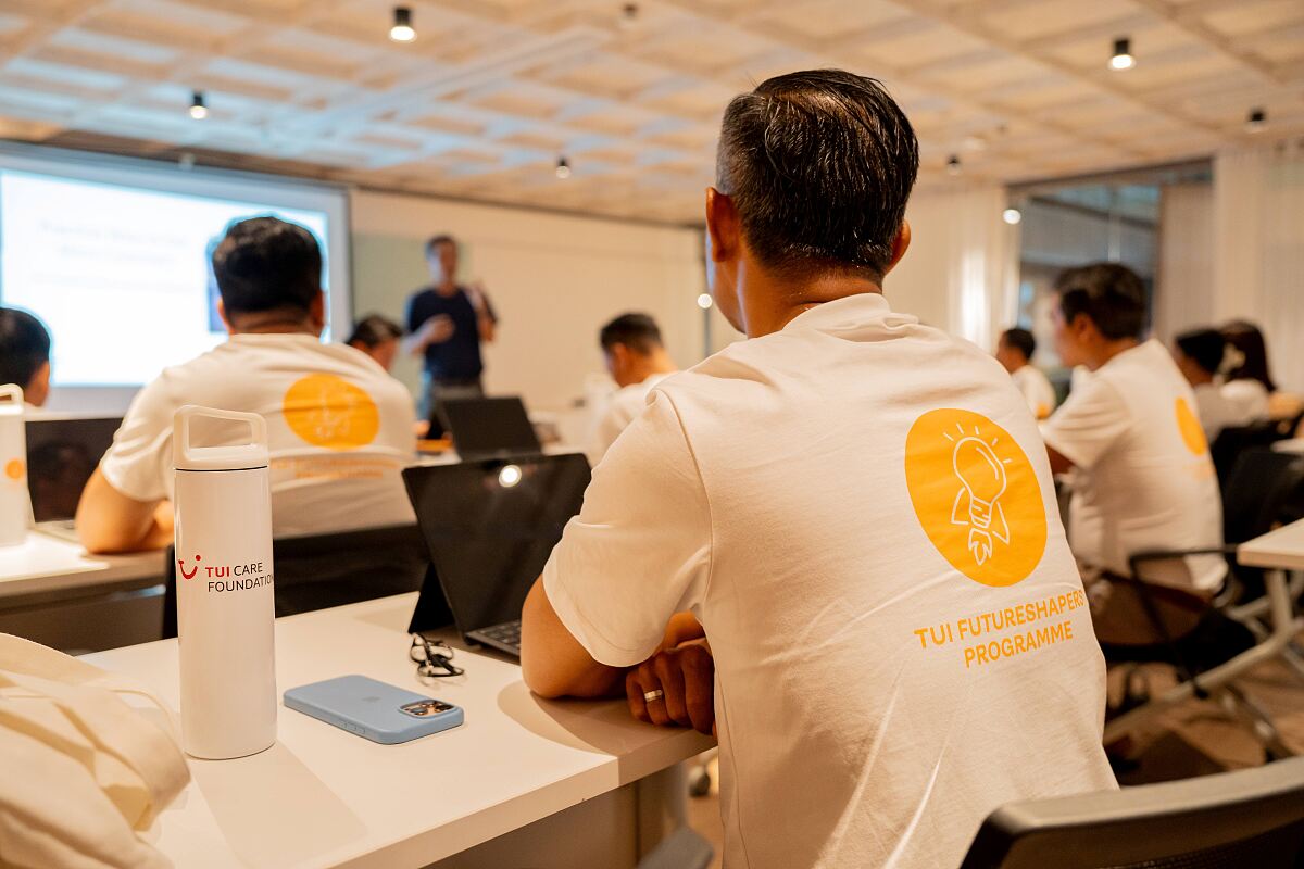 TUI Futureshapers Kambodscha – Die Teilnehmer setzen sich mit den programmatischen Inhalten des Projekts auseinander