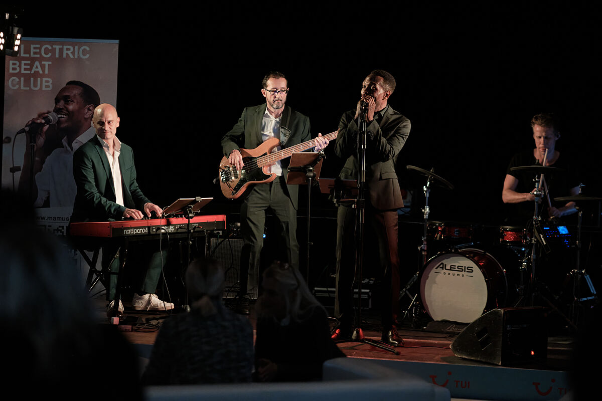 TUI Roadshow mit Electric Beat Club