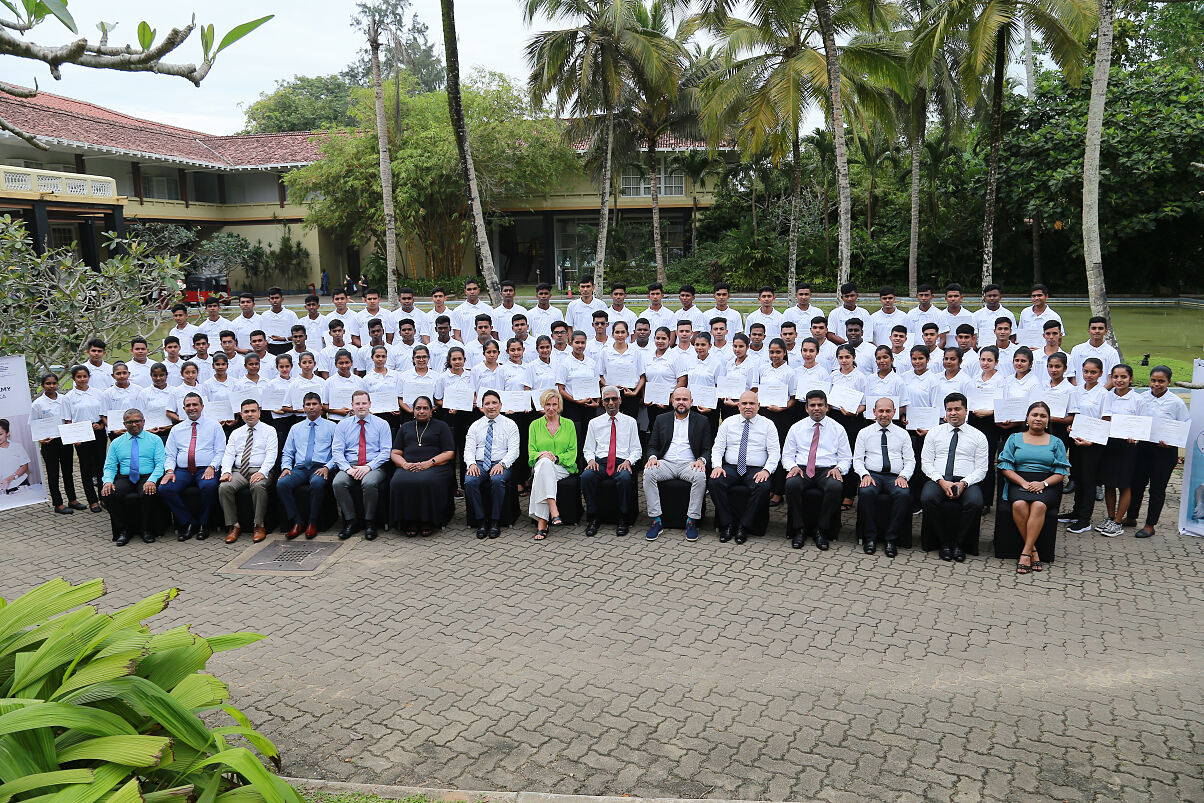 TUI Care Foundation startet neue Programme der TUI Academy und TUI Junior Academy