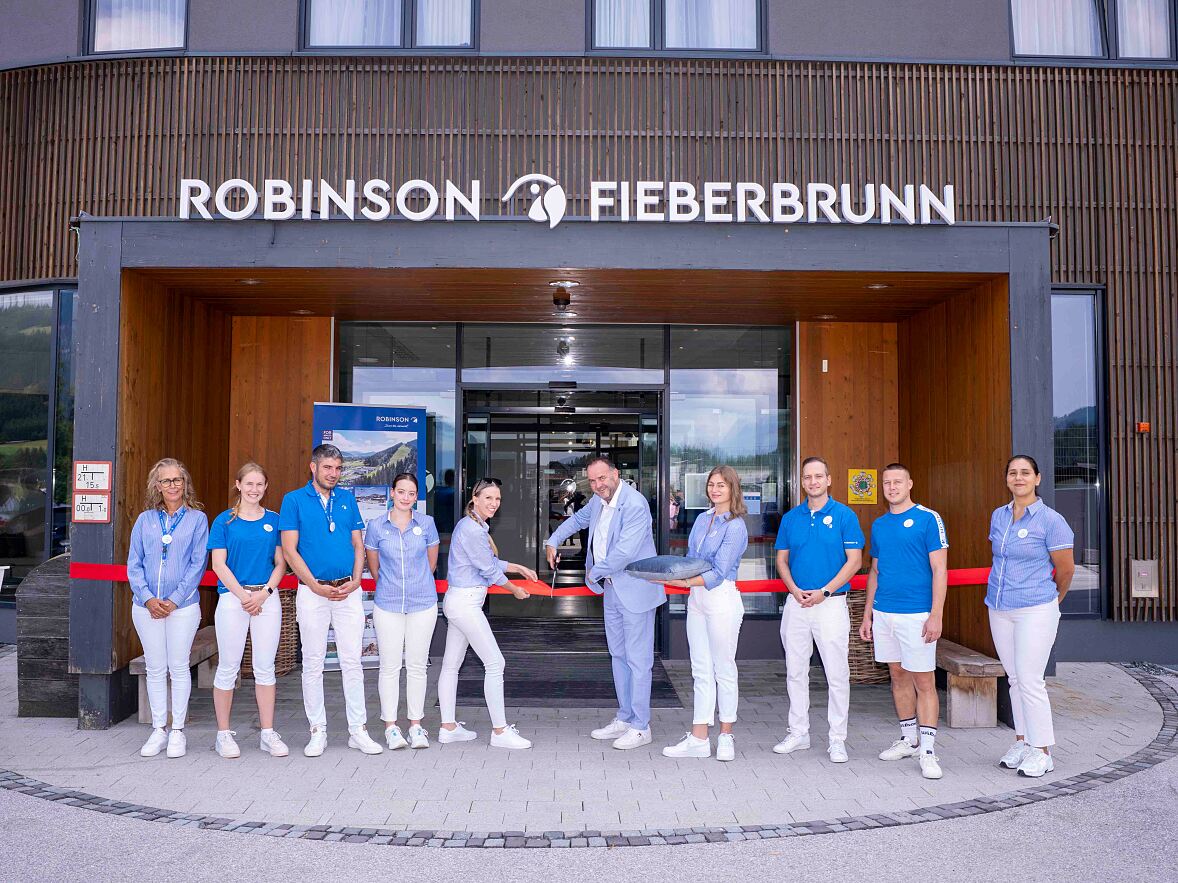 Eröffnung des neuen ROBINSON FIEBERBRUNN im Pillerseetal mit Bürgermeister Dr. Walter Astner