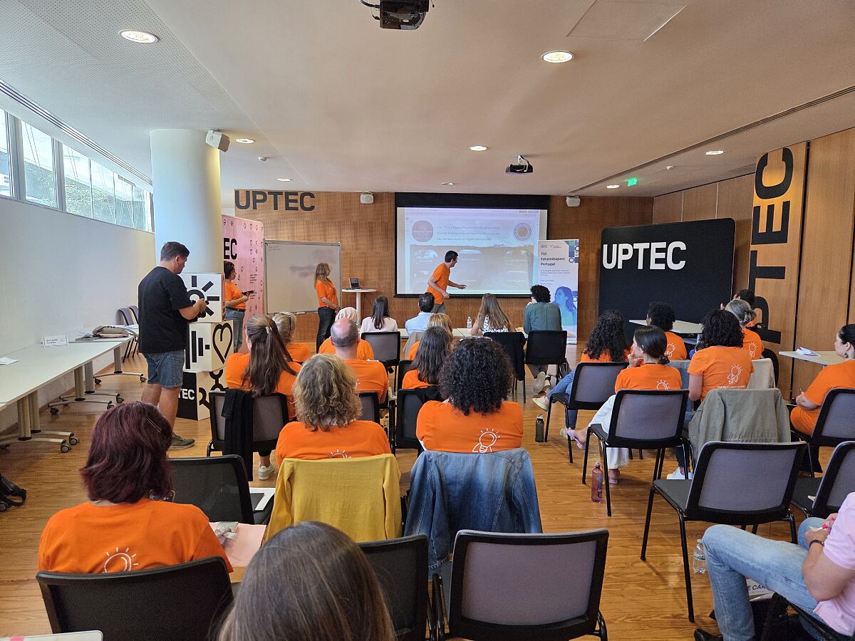 TUI Futureshapers Portugal - pitching session during Impacthon workshop