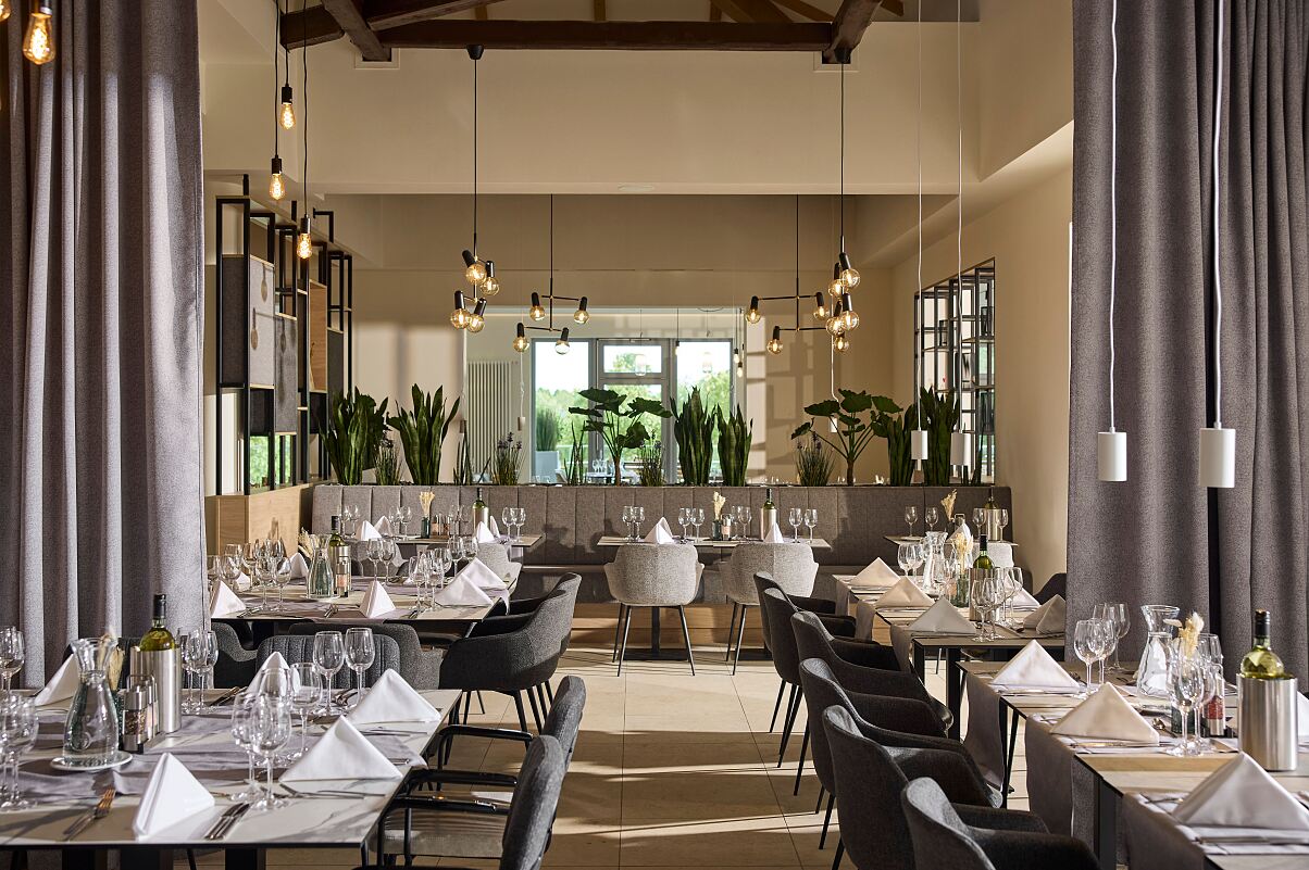 RCFS_Main-Restaurant_15833_WOL