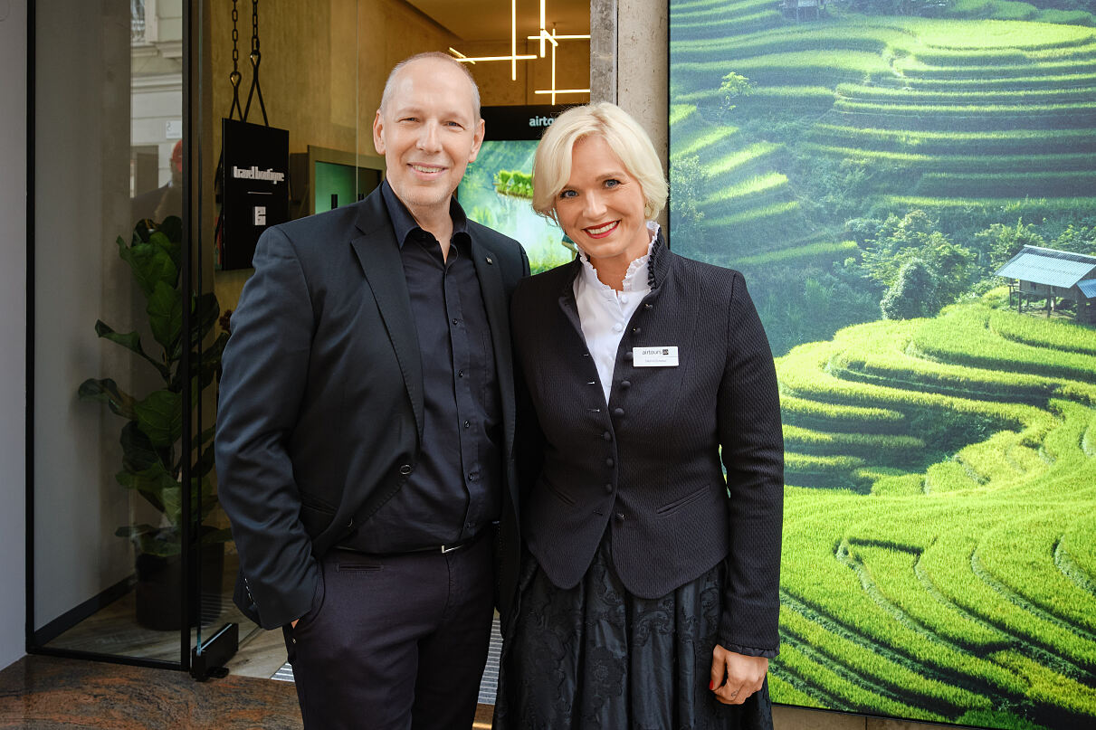 Eröffnungsfeier der airtours travel boutique in Graz 