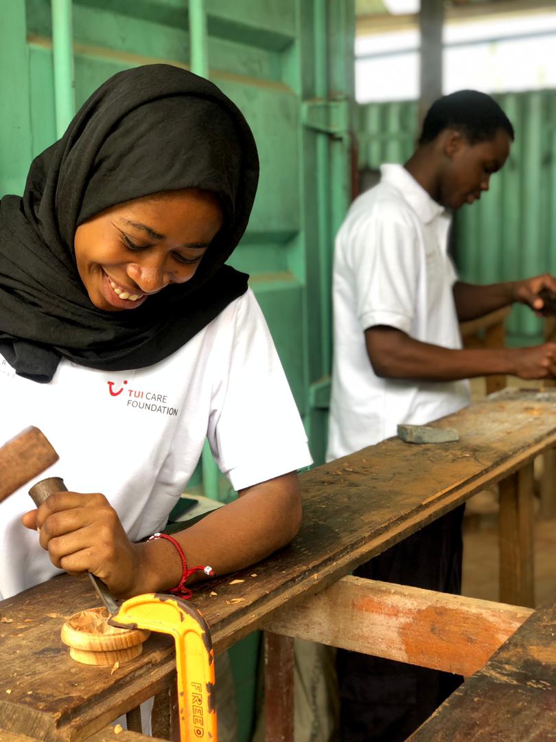 Destination Zero Waste Zanzibar - working at the upcycling workshop 2