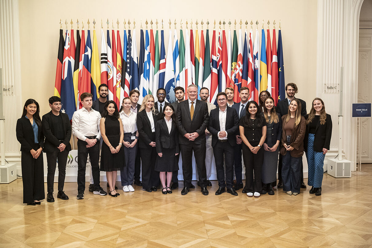 Neue Youthwise Initiative für 2025-2027
