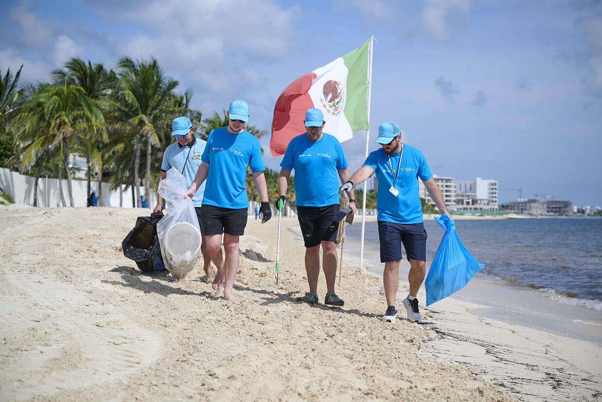 Destination Zero Waste Cancun - cleaning up Mexican beaches
