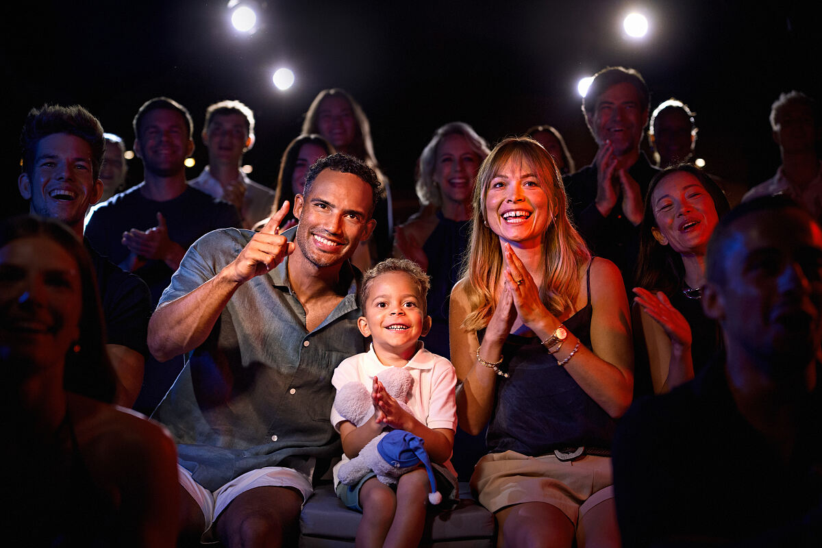 ROBINSON_EFFECT_Family_Additional_16133_WOL