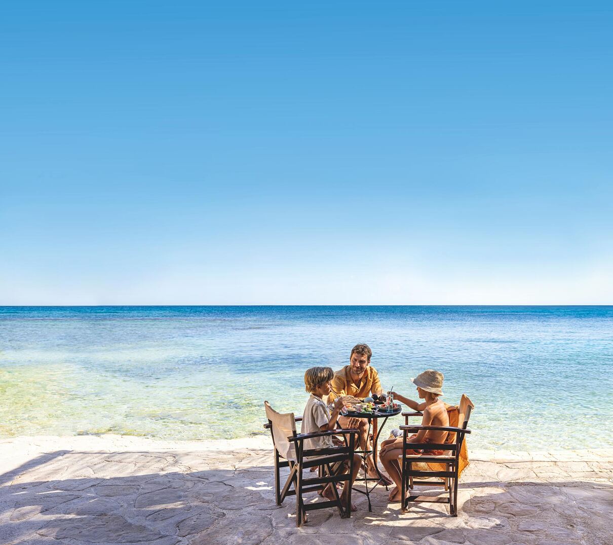 Los geht es am 4. Dezember mit einem Familien Special mit Kinderpreisen ab 99 Euro. Ab 10. Dezember folgt die beliebte Familienaktion mit Kinderpreisen ab 149 Euro 